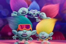 Collect your Trolls Band Together cup and toppers at Cineworld