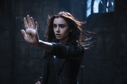 Interview: Lily Collins chats about Mortal Instruments: City of Bones